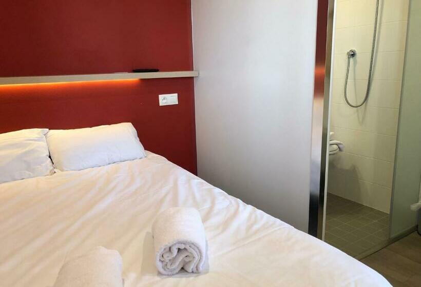 Номер Стандарт, Eklo Hotels Le Mans
