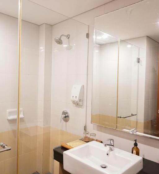 Medencére Néző Standard Szoba, Royal Casa Ganesha