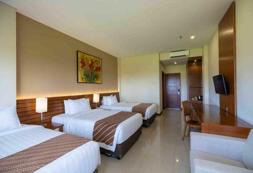 Standar Háromágyas Szoba Erkéllyel, Royal Casa Ganesha