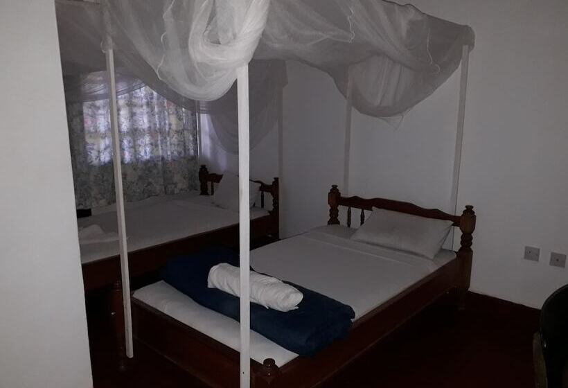 اتاق استاندارد با چشمانداز کوهستان, Kilimanjaro Safaris Lodge