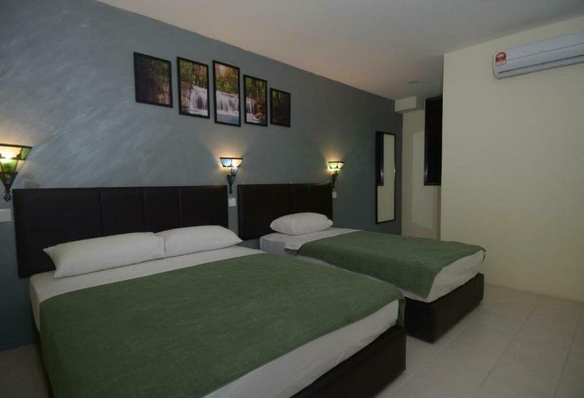 חדר משפחתי, Kuok Pin