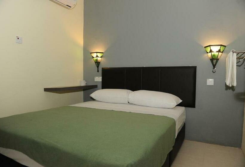 Quarto Estandar, Kuok Pin