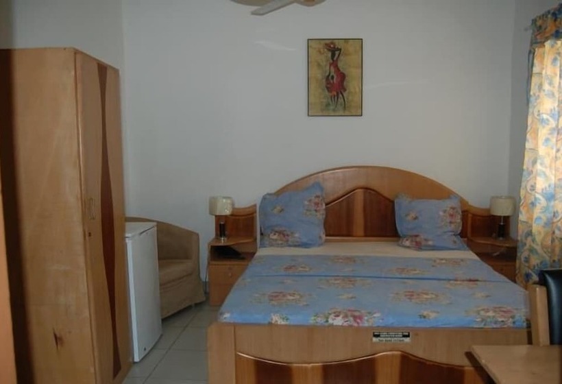 Chambre Standard, Marinette