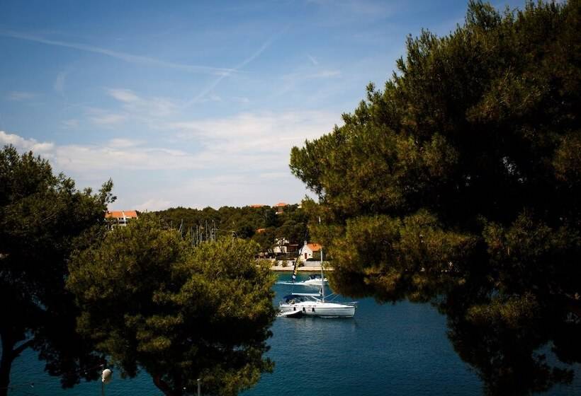 חדר דלוקס צדדי נוף לים, Milna Osam   Adults Only