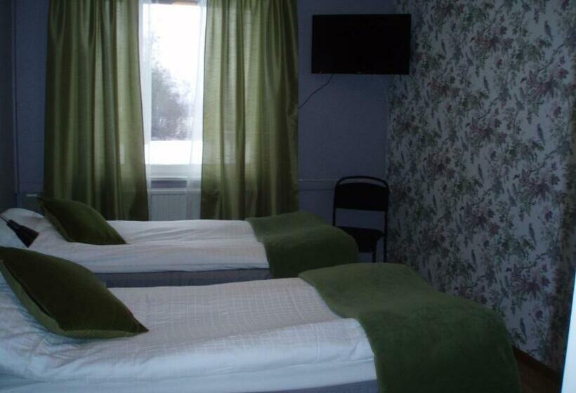 شقة غرفتين, åkerby Herrgård