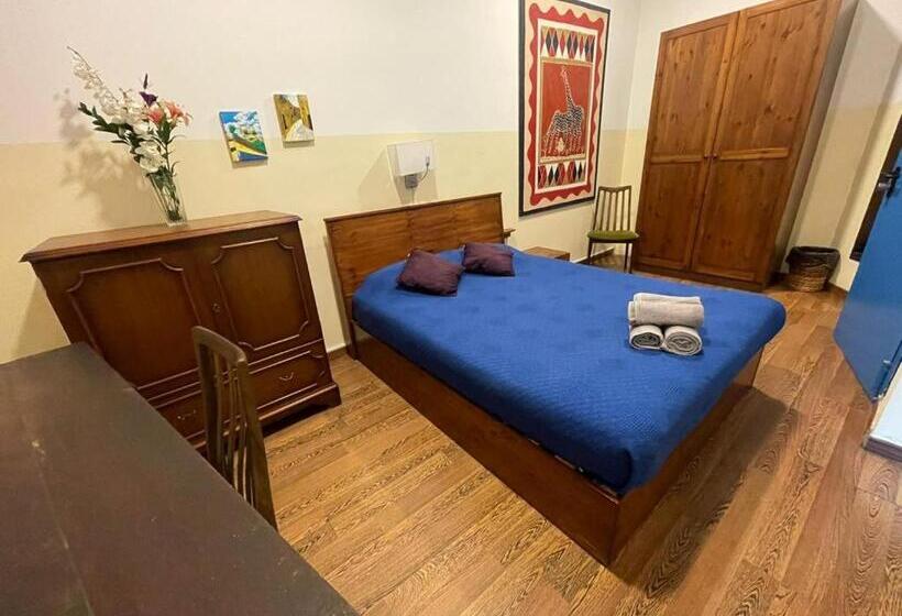 Deluxe Szoba, Marco Polo Party Hostel