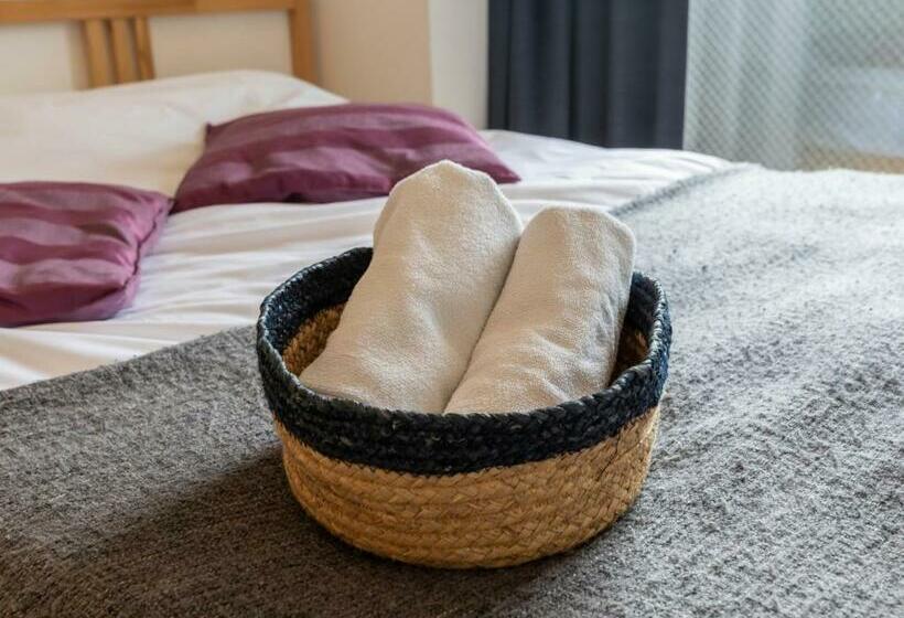 Номер Стандарт, Tabist Gloire Osaka