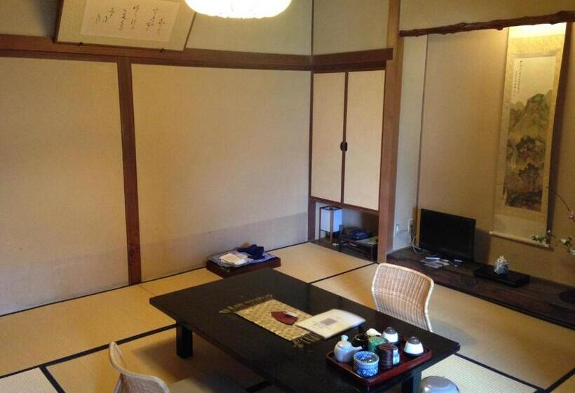 Номер Economy, Yoyokaku Ryokan