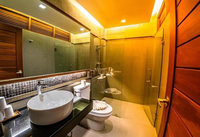 Quarto Triplo Estandar, J4 Samui Hotel Sha Plus