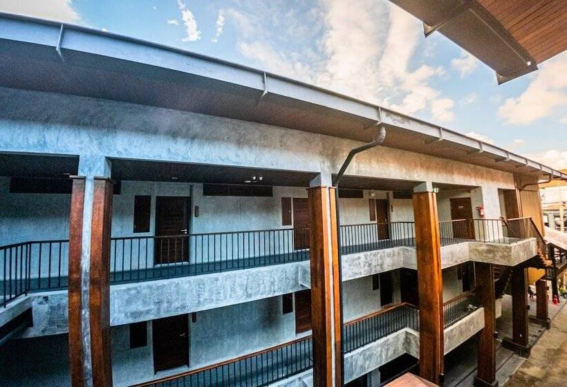 Quarto Triplo Estandar, J4 Samui Hotel Sha Plus