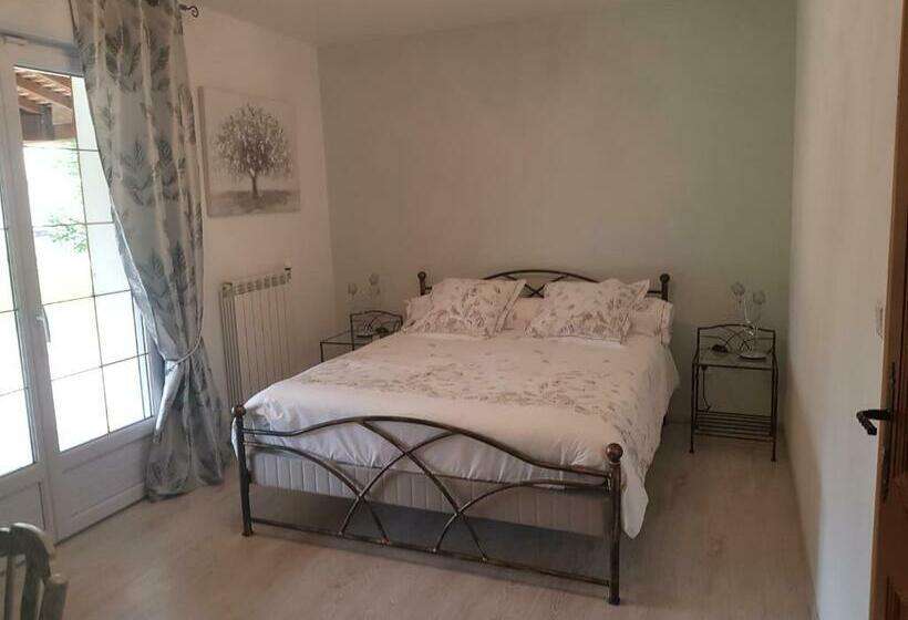 ガーデンビュースタンダードルーム, Chambre D Hôte Les Ondines