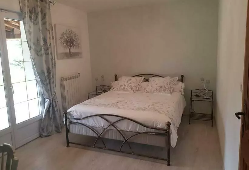 ガーデンビュースタンダードルーム, Chambre D Hôte Les Ondines