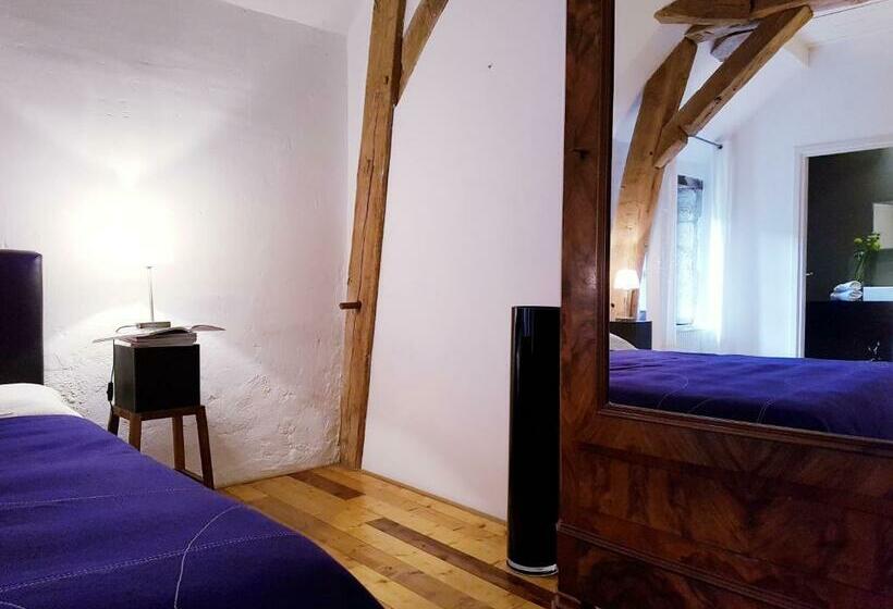 Номер Стандарт Вид на Бассейн, Moulin Renaudiots Maison D Hôtes