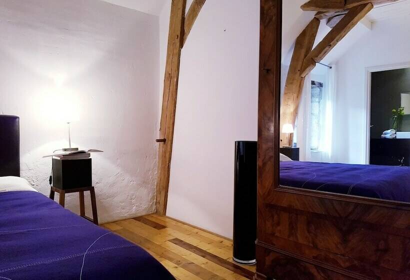 Номер Стандарт Вид на Бассейн, Moulin Renaudiots Maison D Hôtes