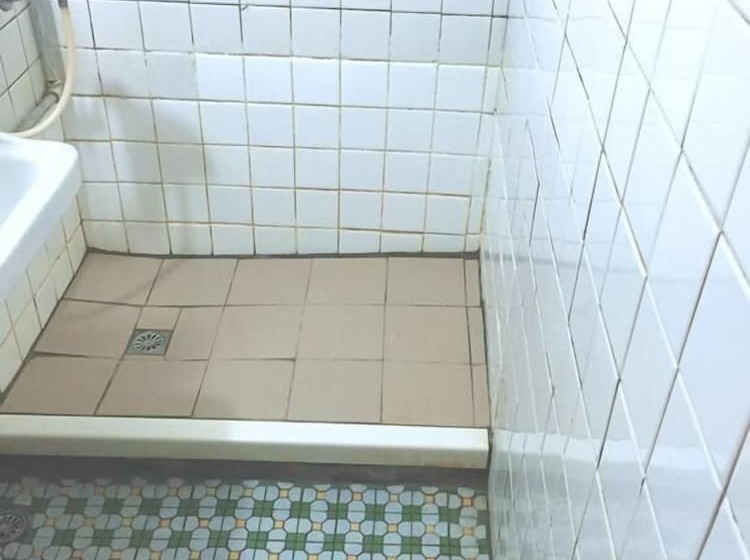 اتاق استاندارد یک نفره, Chia Rong Hostel