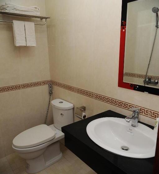 غرفة ديلوكس رباعية, Cong Thuong