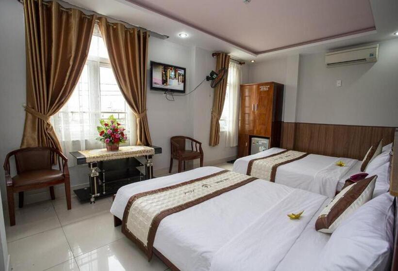 غرفة ديلوكس رباعية, Cong Thuong