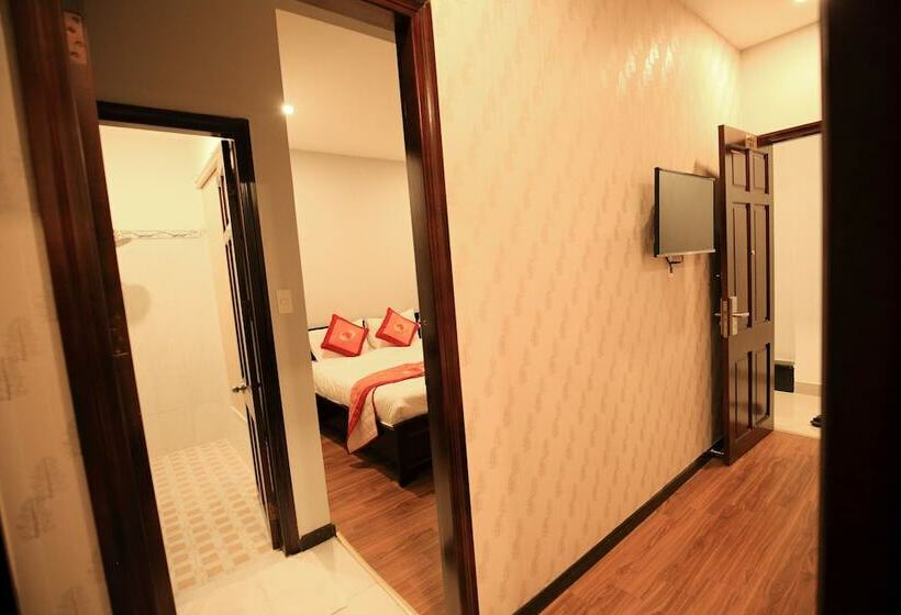 اتاق لوکس, Gia Hoa