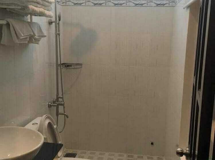 اتاق لوکس, Gia Hoa