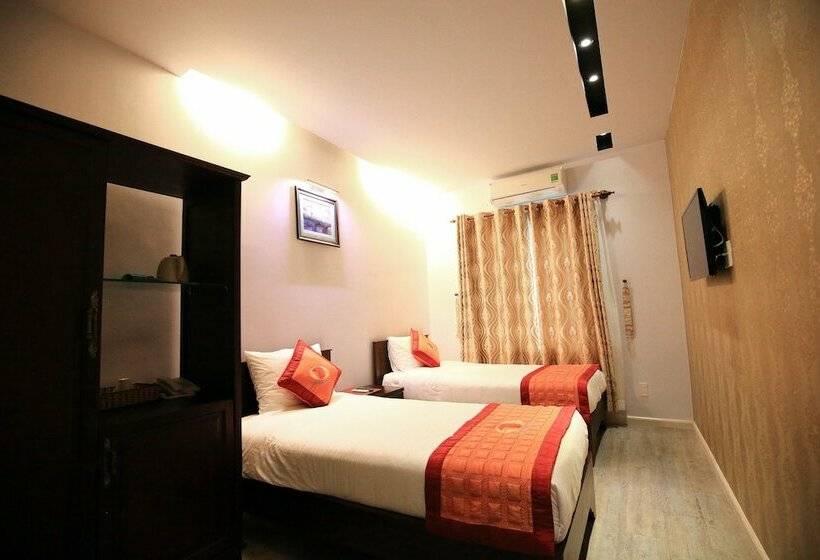 اتاق لوکس, Gia Hoa