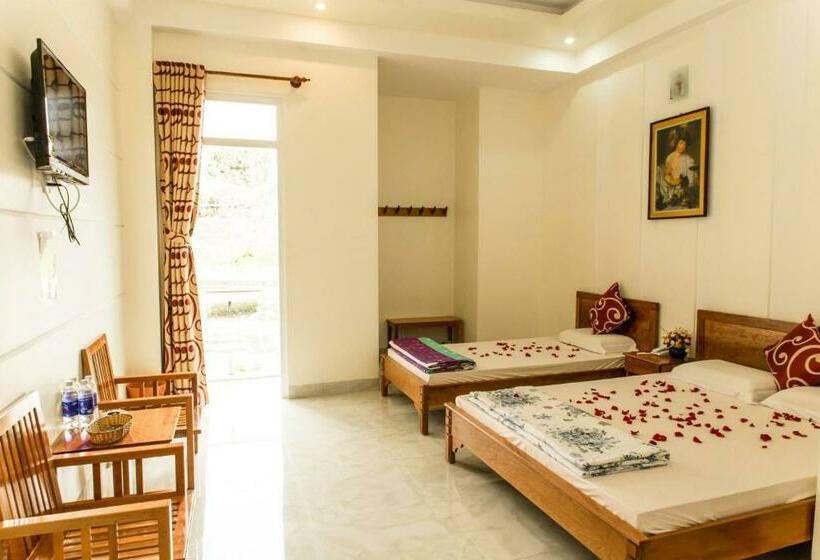 اتاق استاندارد سه نفره, Hà Tiên Hạnh Phúc