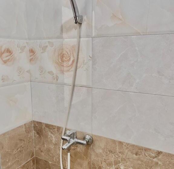 اتاق استاندارد سه نفره, Hà Tiên Hạnh Phúc