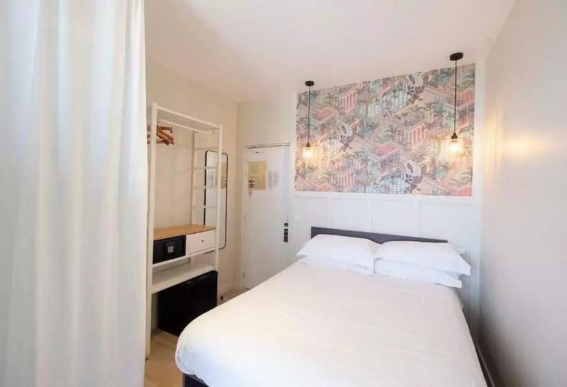オーシャンビュースタンダードルームバルコニー付き, Hôtel De La Plage