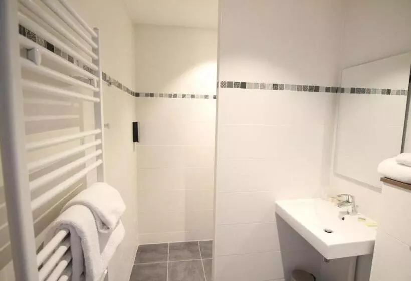 Classic Kolmen Hengen Huone, Logis Hôtel La Chambre D Amiens