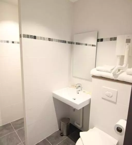 Classic Kolmen Hengen Huone, Logis Hôtel La Chambre D Amiens