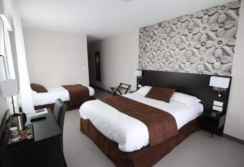 Classic Kolmen Hengen Huone, Logis Hôtel La Chambre D Amiens