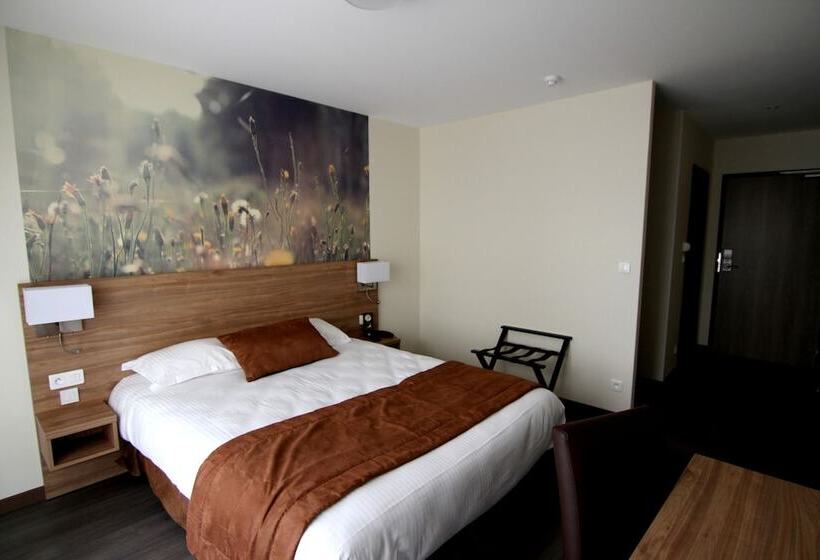 חדר סטנדרט עם מרפסת, Logis Hôtel   La Chambre D Amiens