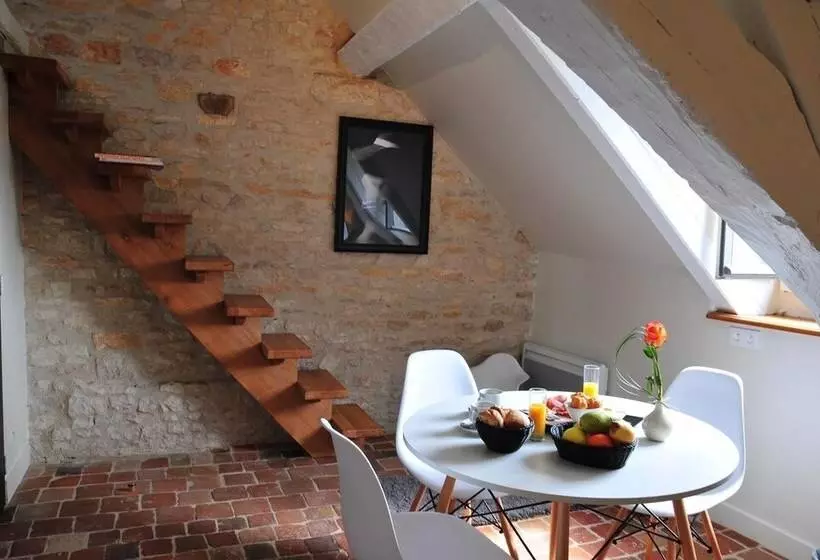 スタンダードトリプルルーム, Les Glycines Vézelay