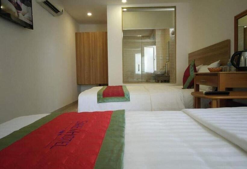 Deluxe Room Mountain View, Siren Flower