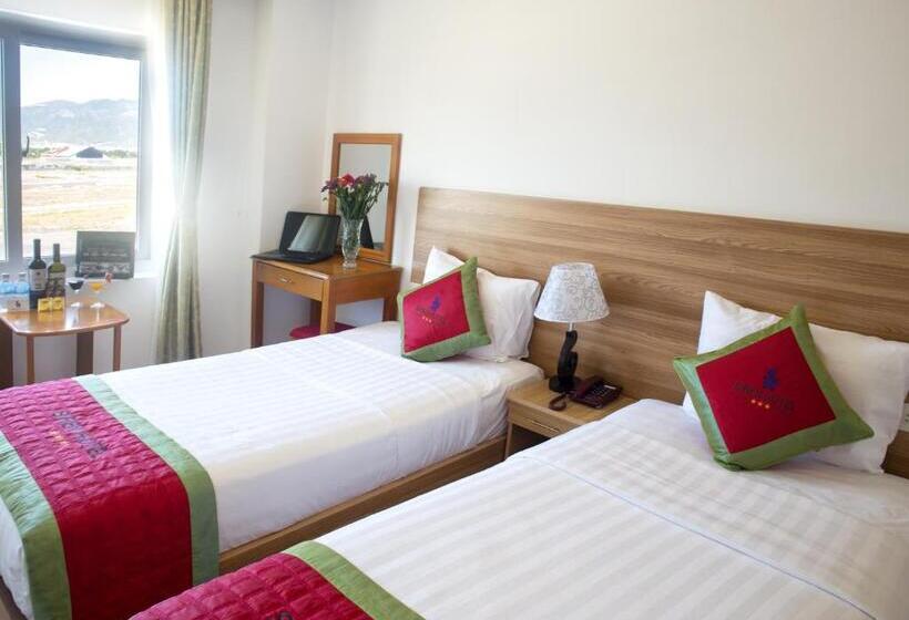 Deluxe Room Mountain View, Siren Flower