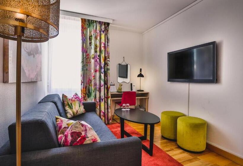 标准间, Skogshem & Wijk