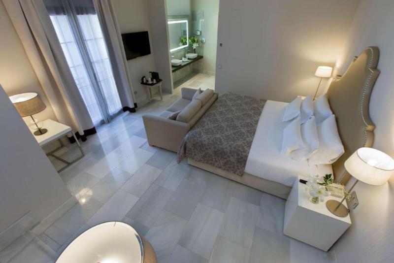 高级套房, Hotel SMC