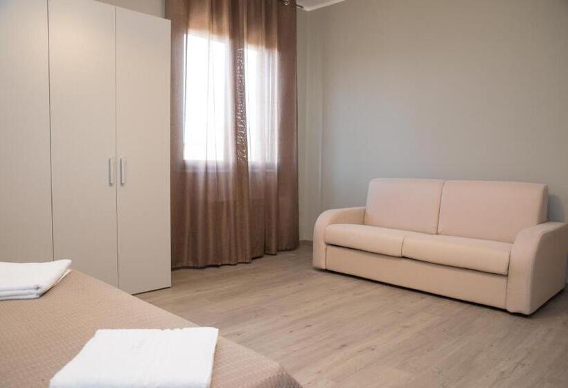 غرفة ديلوكس ثلاثية, Villa Costes