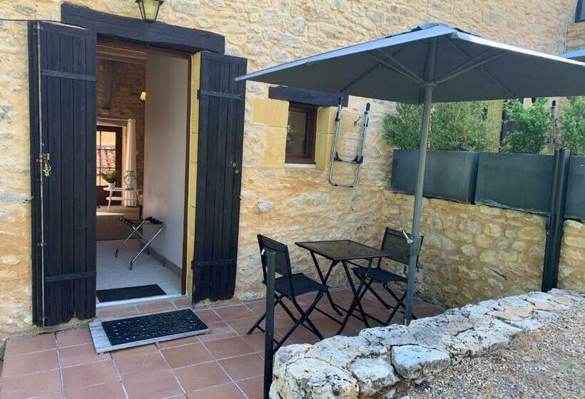 Номер Стандарт, Le Noyer Résidence B&b