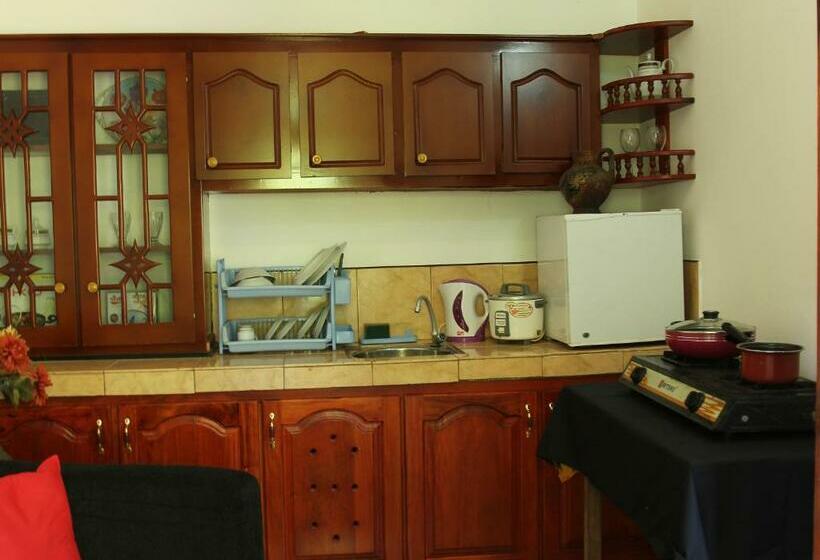 Трехместный Номер Deluxe, Navora