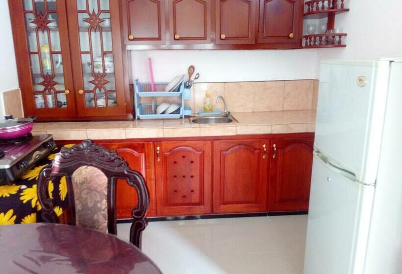 Трехместный Номер Deluxe, Navora