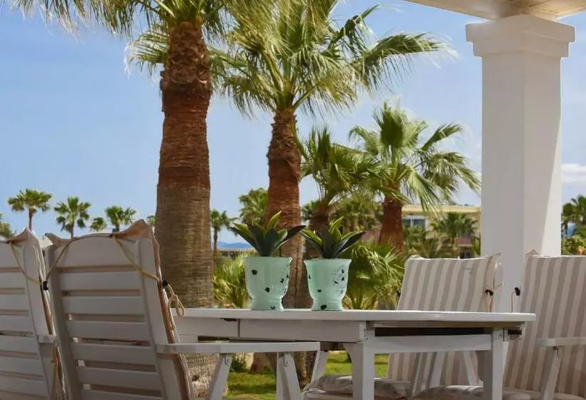 Superior suite with garden view, Ammos Boutique Apartments & Suites