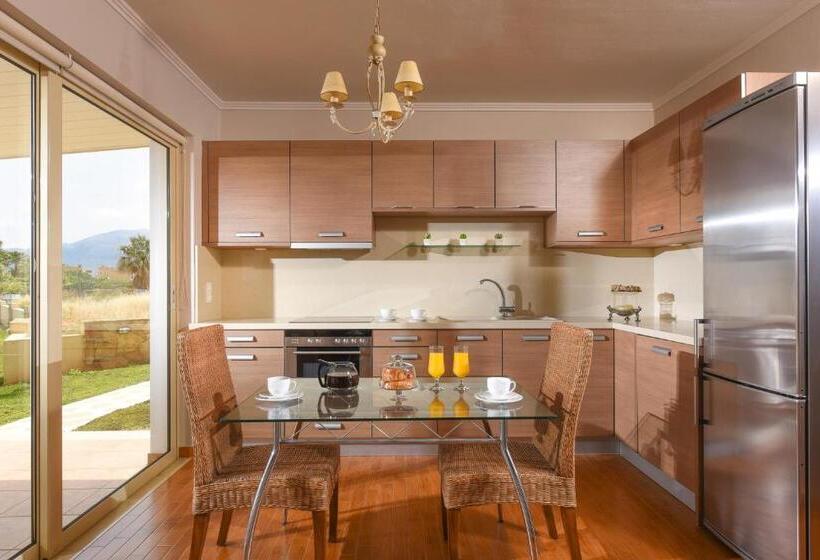 Superior suite with garden view, Ammos Boutique Apartments & Suites