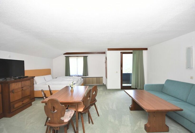 バルコニー付き１ベッドルームアパートメント, Apart Versettla