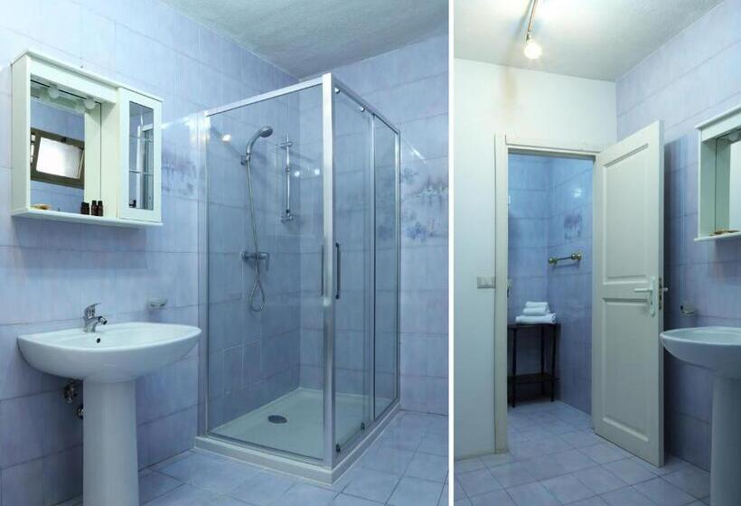 Standard room with outdoor bath, B&b Dimora Muzio And Restaurant