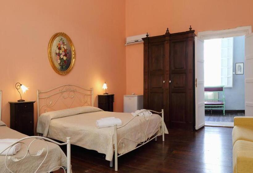Standard room with outdoor bath, B&b Dimora Muzio And Restaurant