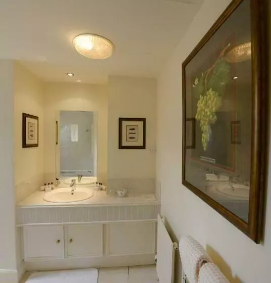 اتاق استاندارد, The Factor S Inn & Factor S Cottage
