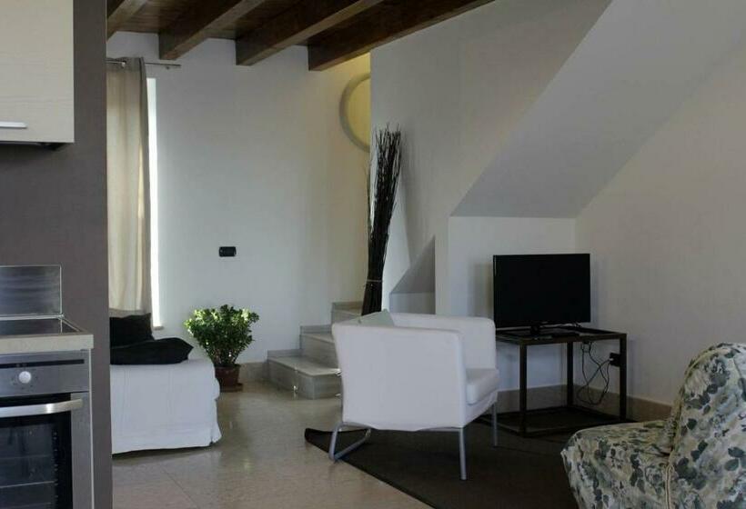 اتاق دوبلکس, Agriturismo Nicobresaola