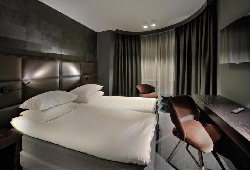 舒适三人间, Amsterdam Forest