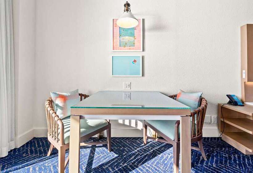 اتاق لوکس, Black Fox Lodge Pigeon Forge, Tapestry Collection By Hilton