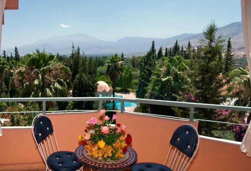 اتاق استاندارد, Chems Le Tazarkount